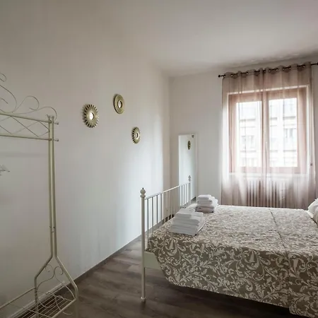 Lake-near Historic Center Appartement *